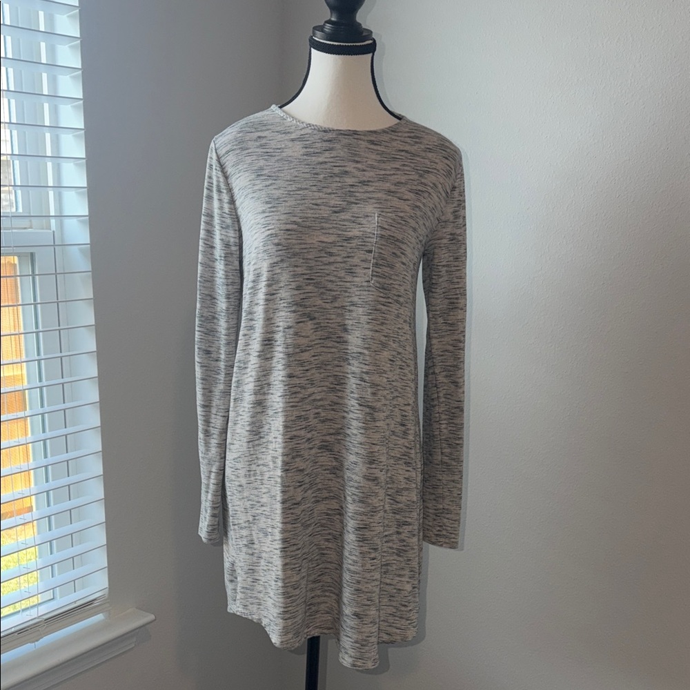 abercrombie & fitch light grey pocket tee long sleeve dress size small